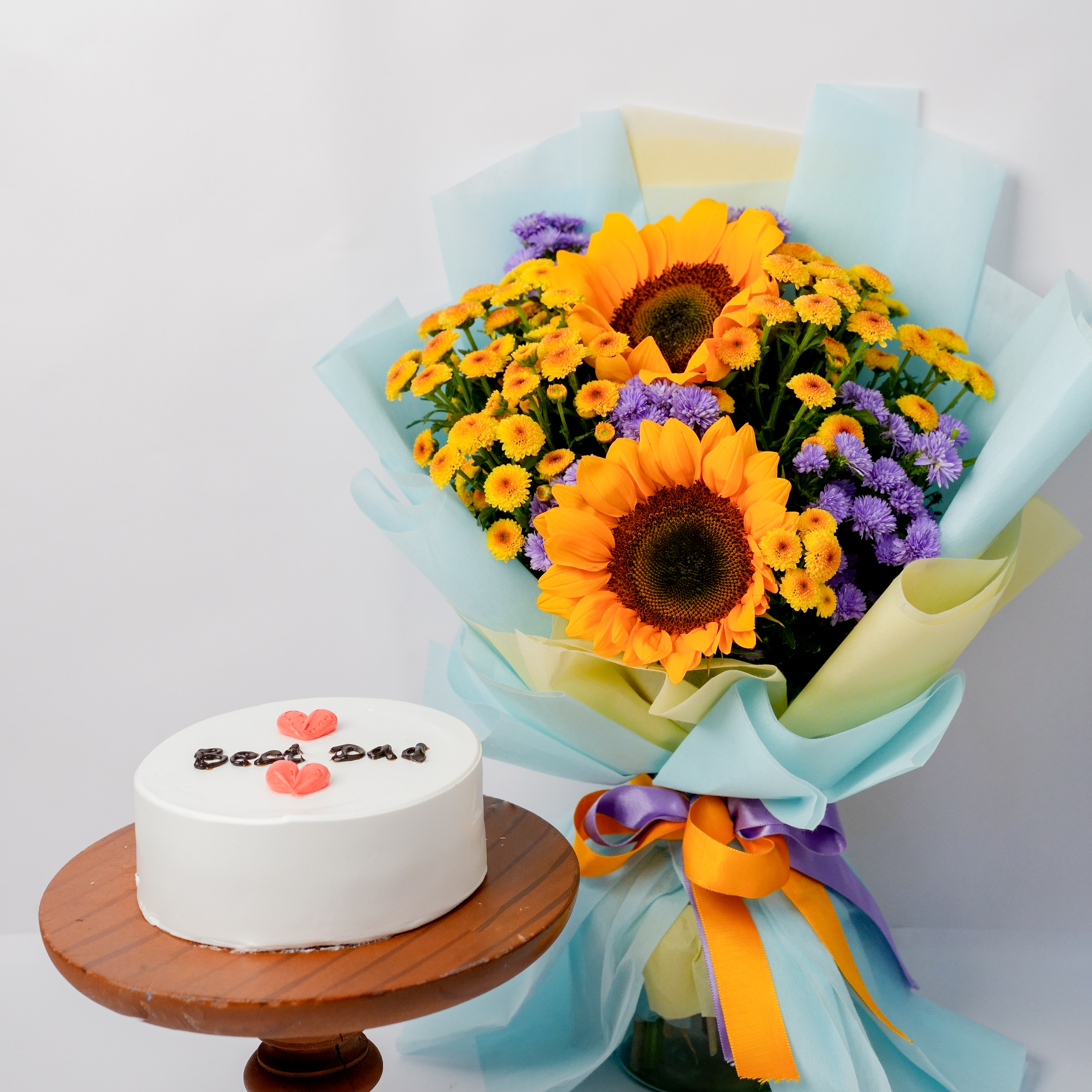 Best Dad Vanilla Cake with Sunflower & Daisy Bouquet