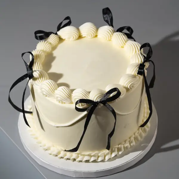 Vintage  Ribbon  Cake