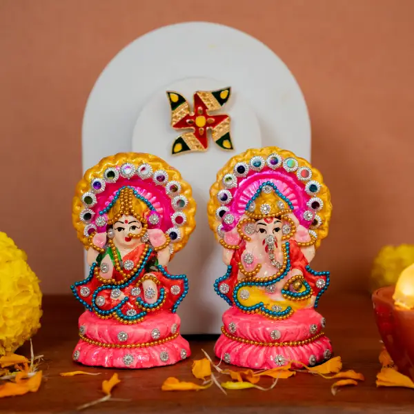 Festive Sweet With Namkeen Set