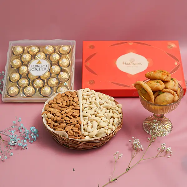 Ferrero & Nuts with 1 Kg Gujiya
