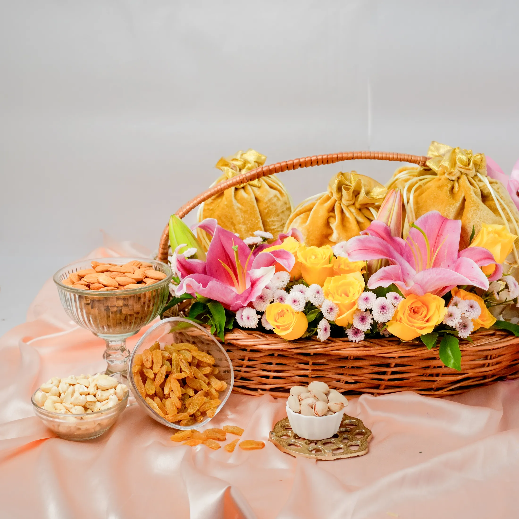 Sunshine Blooms & Nut Delight Sunshine Blooms & Nut Delight