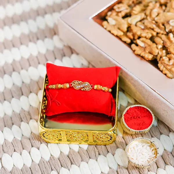 Diamond Rakhi with A Dry Fruit Box