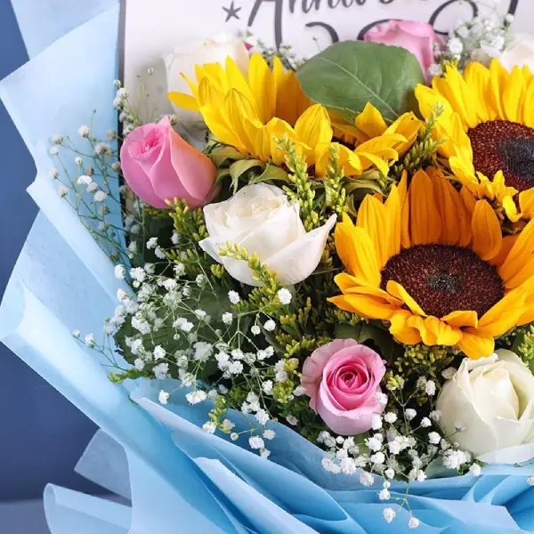 Anniversary Blooms For Romance Anniversary Blooms For Romance