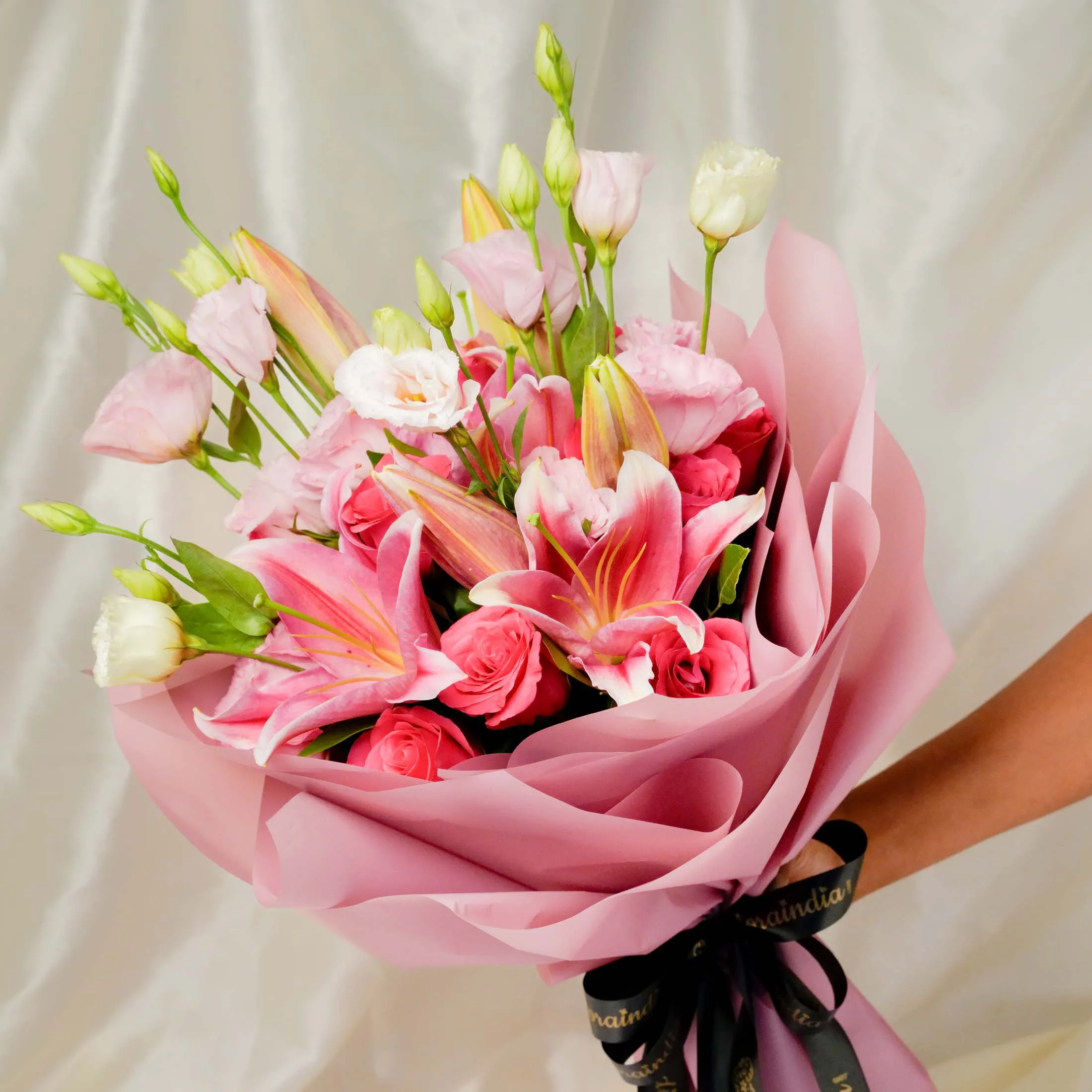 Pink Symphony & Chocolate Heart Pink Symphony & Chocolate Heart