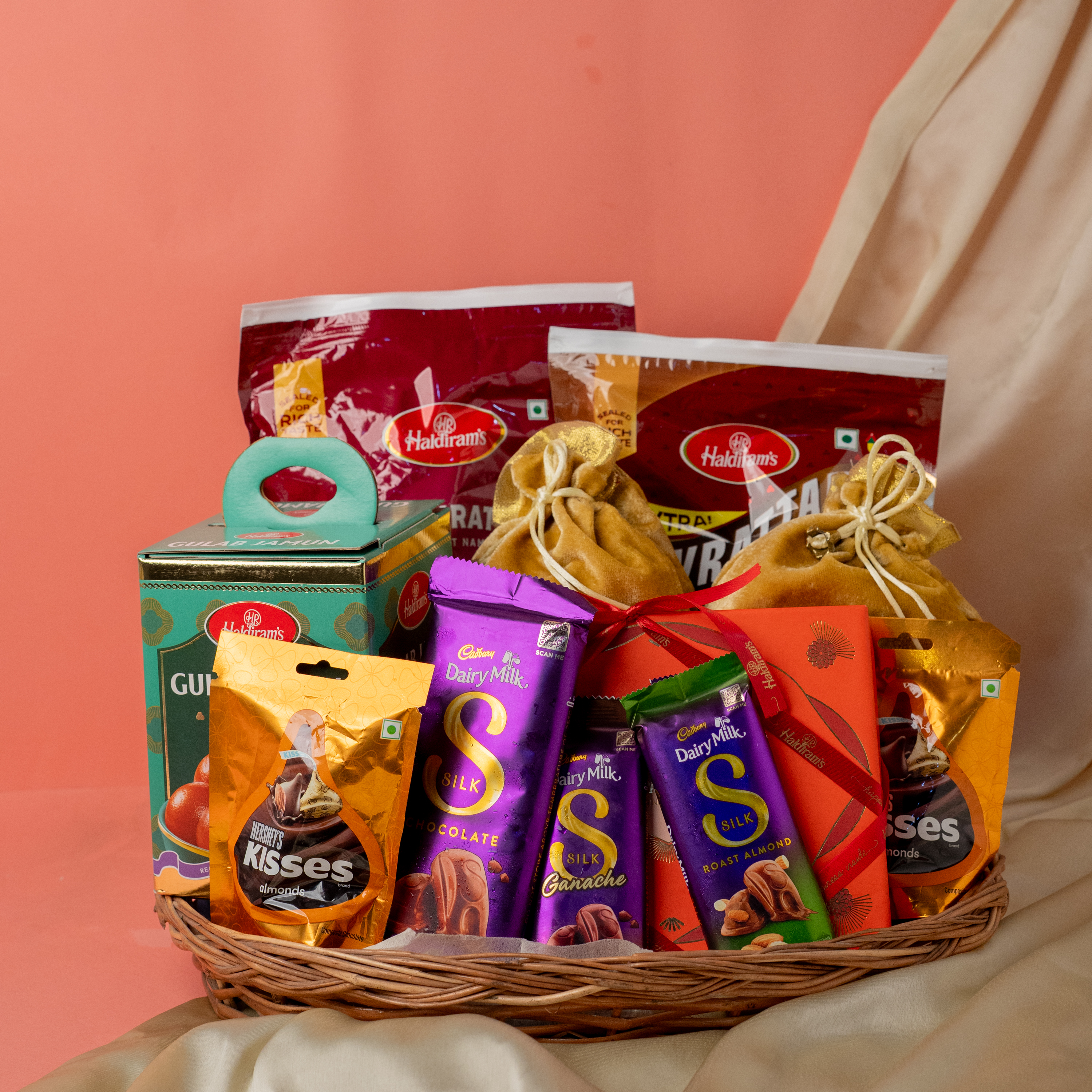 Krishna Rakhi & Love Hamper