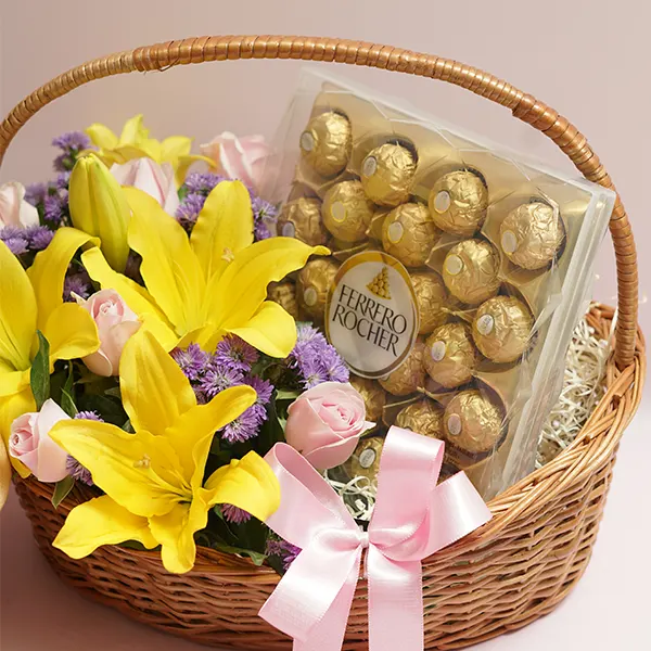Teddy Cuddles & Floral Treat
