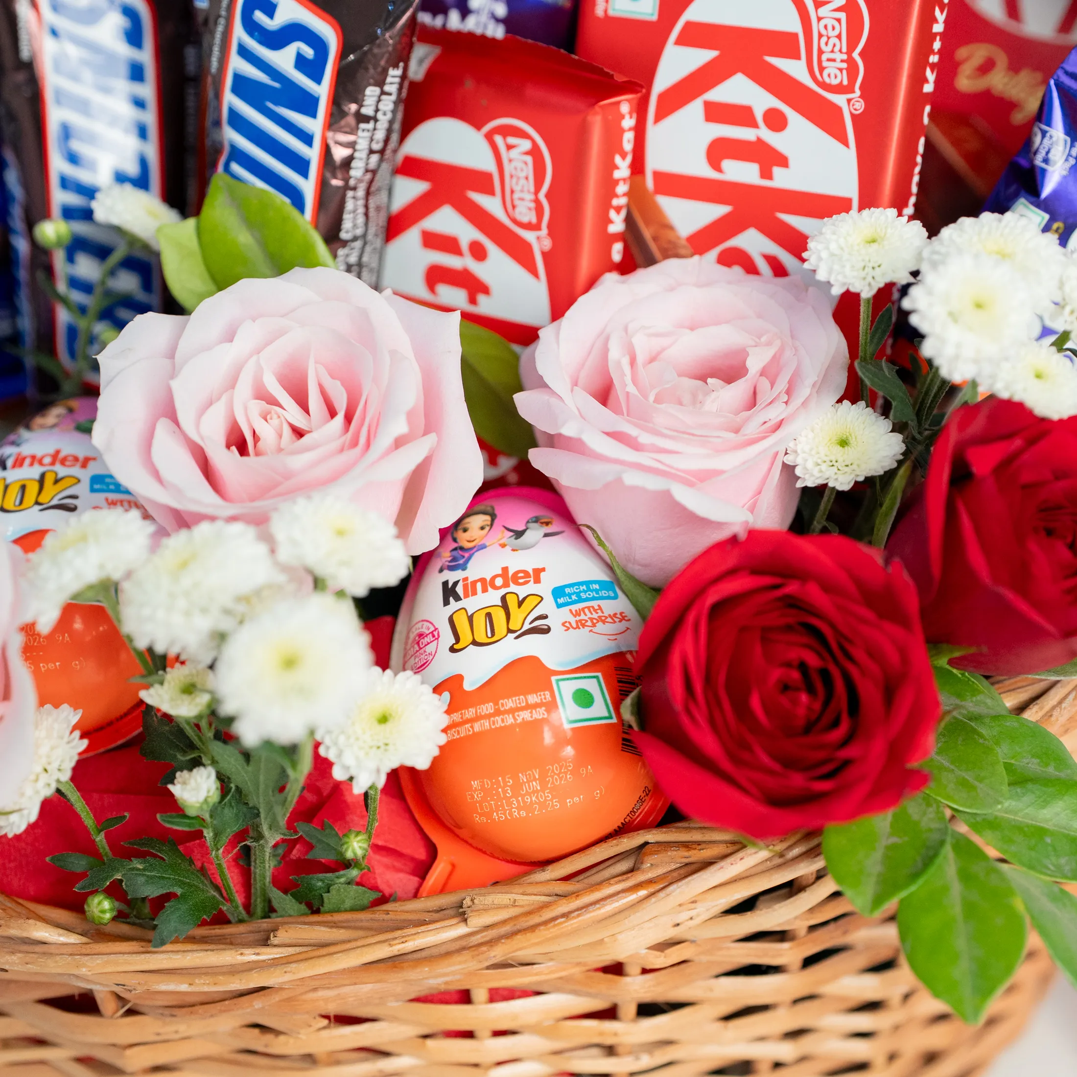 Petals N Candy Bliss