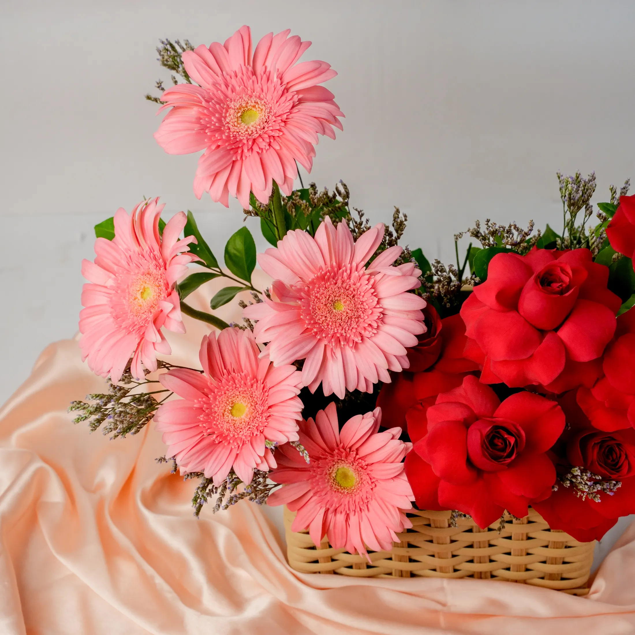 Blush & Bloom Basket Blush & Bloom Basket