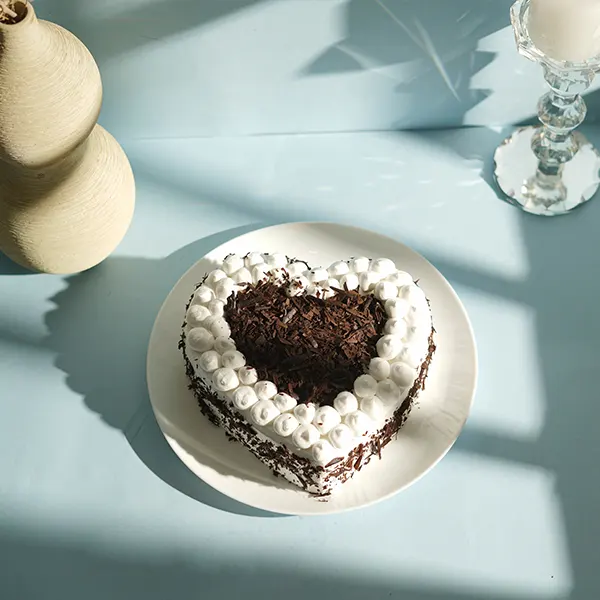 Sweet Heart Black Forest (Eggless)