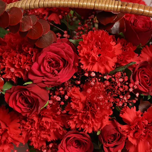 Strawberry Vanilla Bloom Basket
