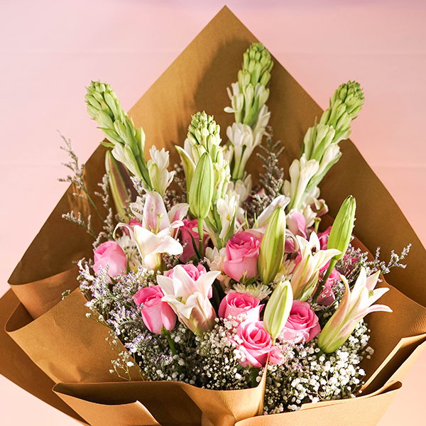 Serene Rajnigandha Bouquet