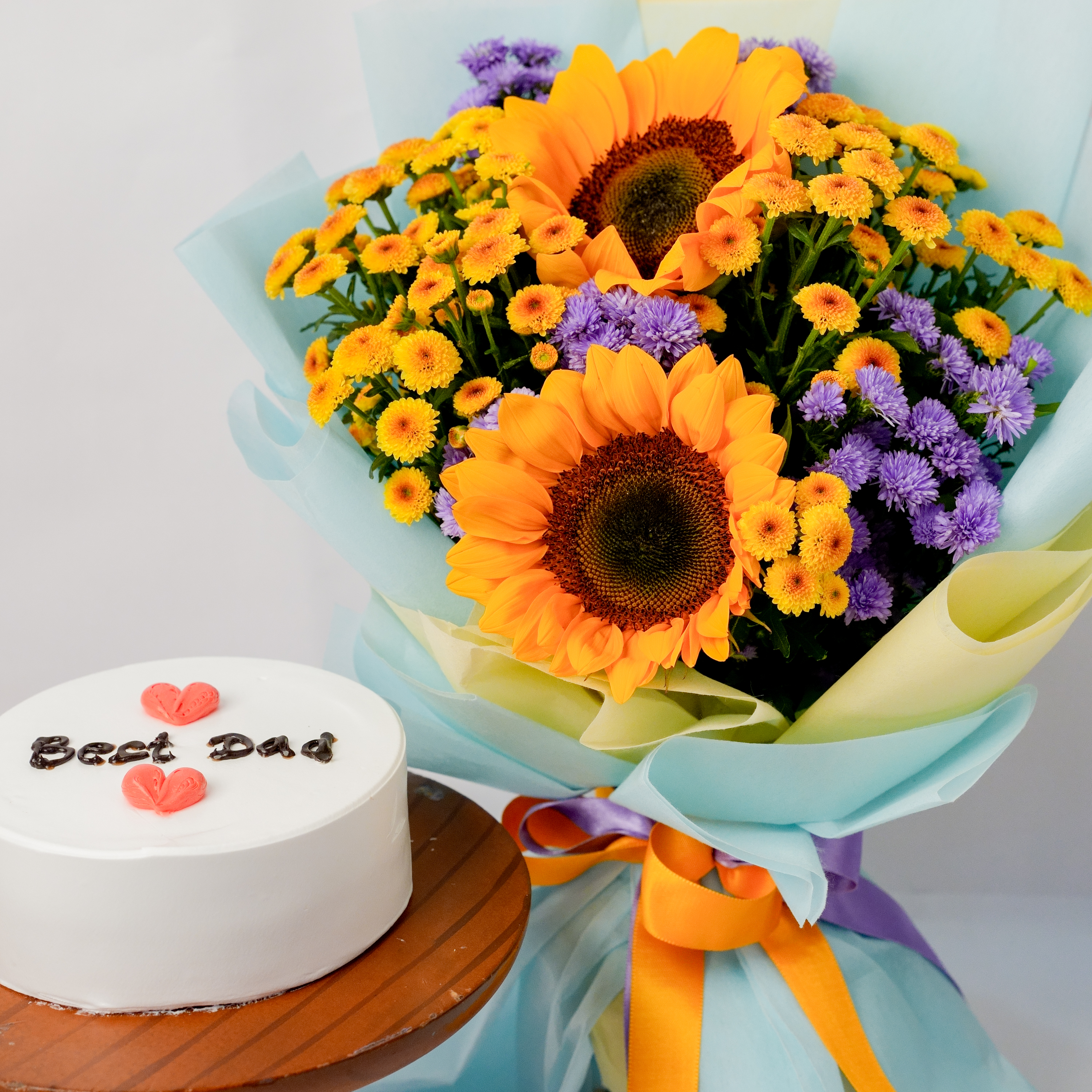 Best Dad Vanilla Cake with Sunflower & Daisy Bouquet