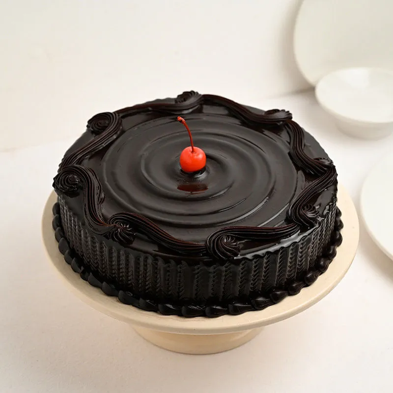Sensation with Dark Chocolate Cream Cake Sensation with Dark Chocolate Cream Cake