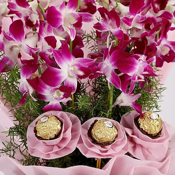 Breeze of Motherly Love with Chocolate Cake