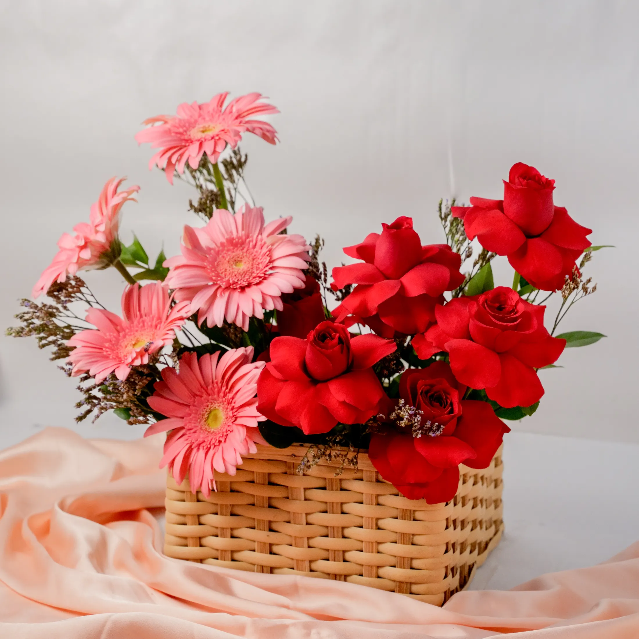 Blush & Bloom Basket Blush & Bloom Basket