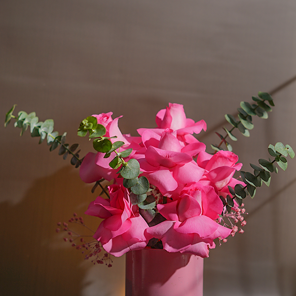 Pink Harmony Roses Vase