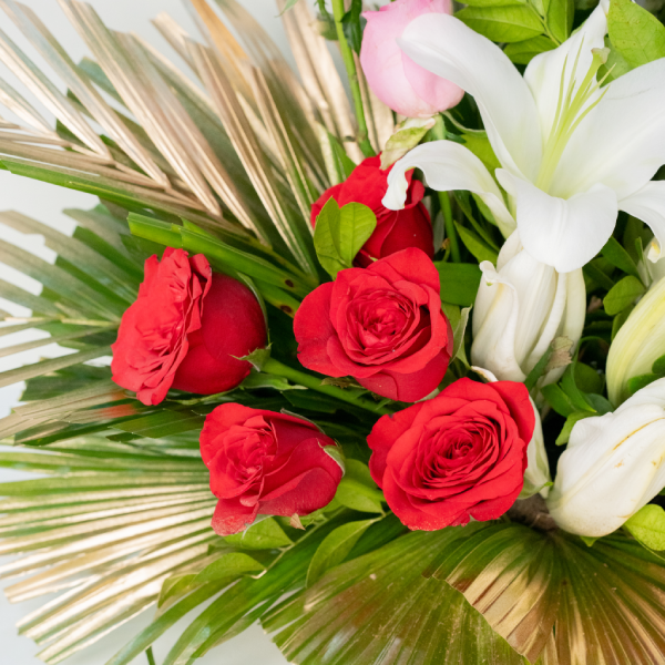 Rosy Lily Sweet Box