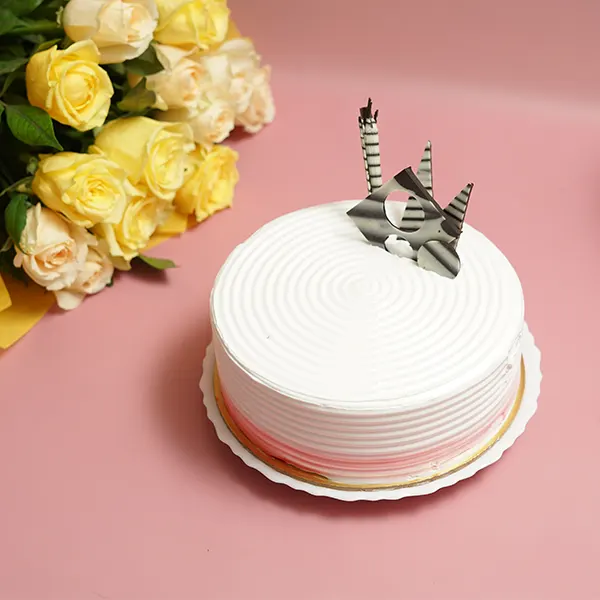 Yellow Roses with Berry Cake