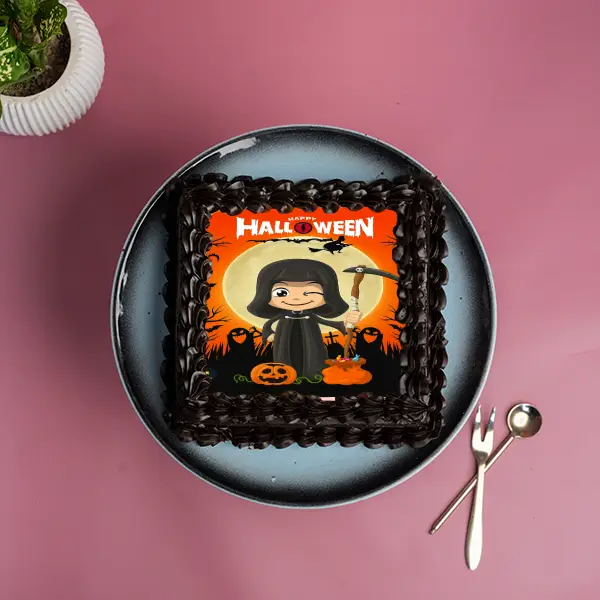 Eerie Halloween Theme Cake