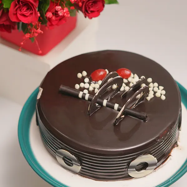 Love Delight with Chocolate Cake