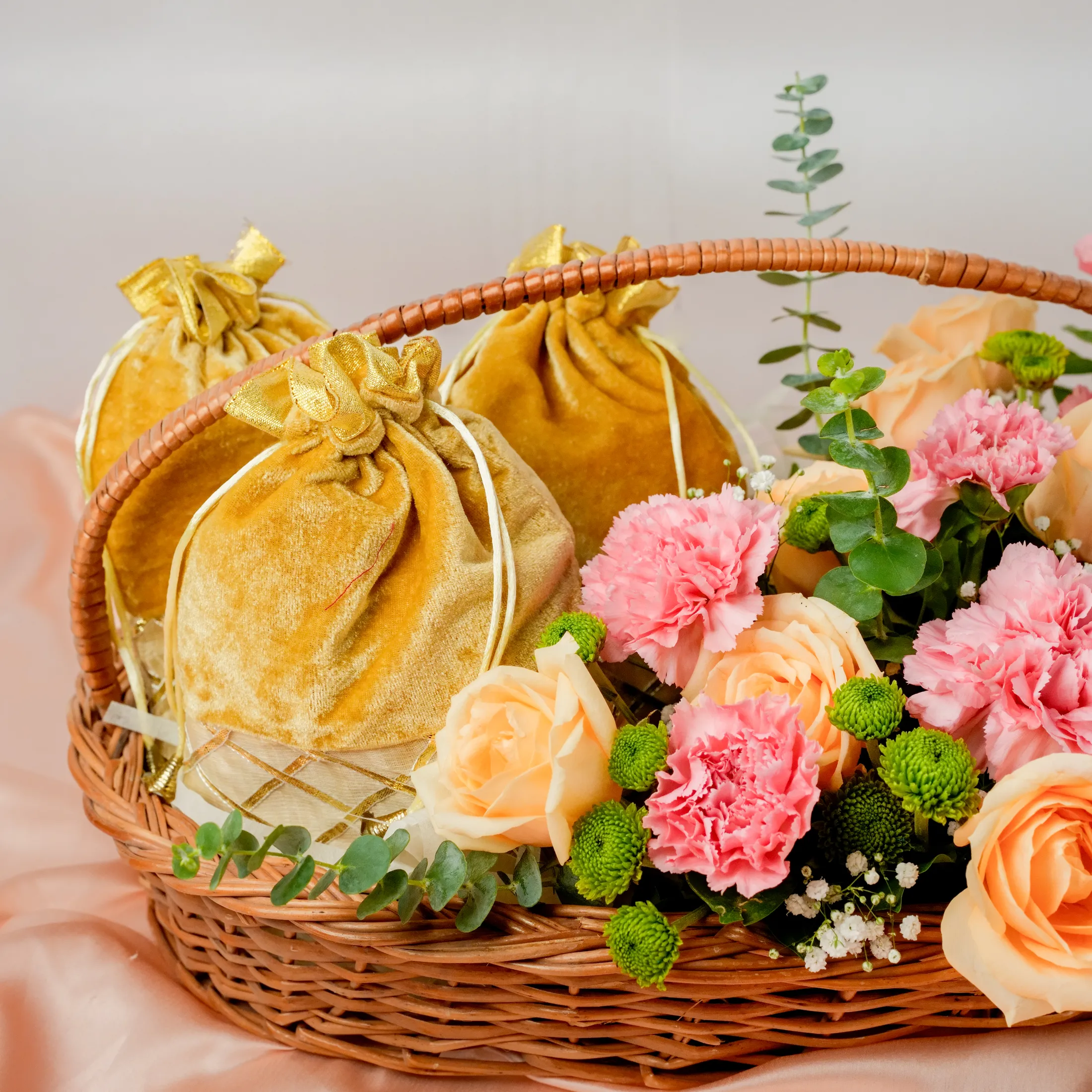 Peach Blossom Dry Fruit Basket