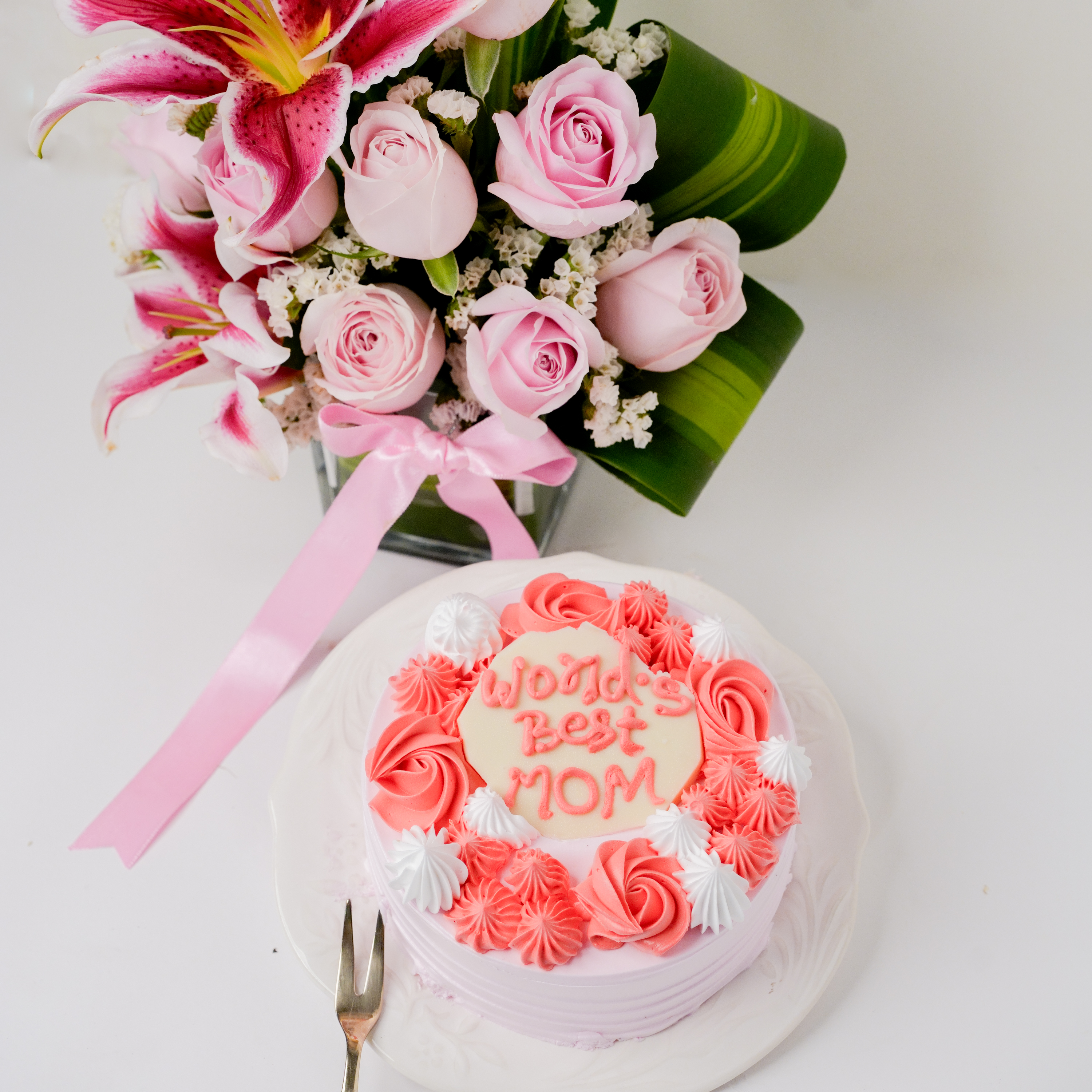 Serene Petals & Pineapple Cake Serene Petals & Pineapple Cake