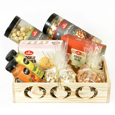 Nuts & Juice Hamper