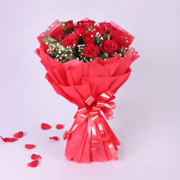 Alluring Red Roses With Ferrero Rocher