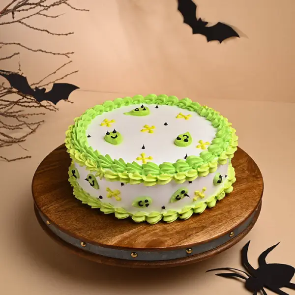 Alien Halloween Vanilla Cake
