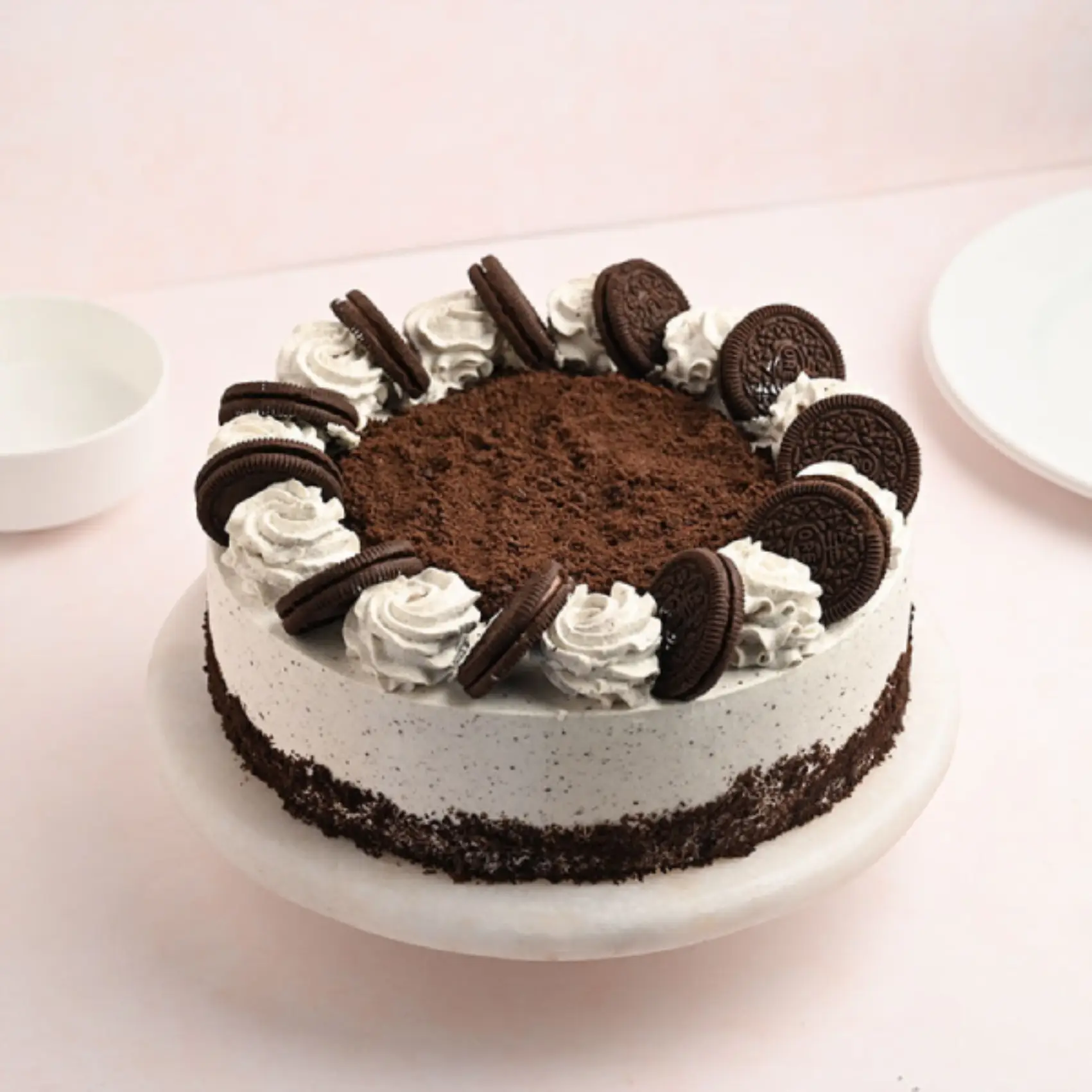 Creamy Oreo Cake