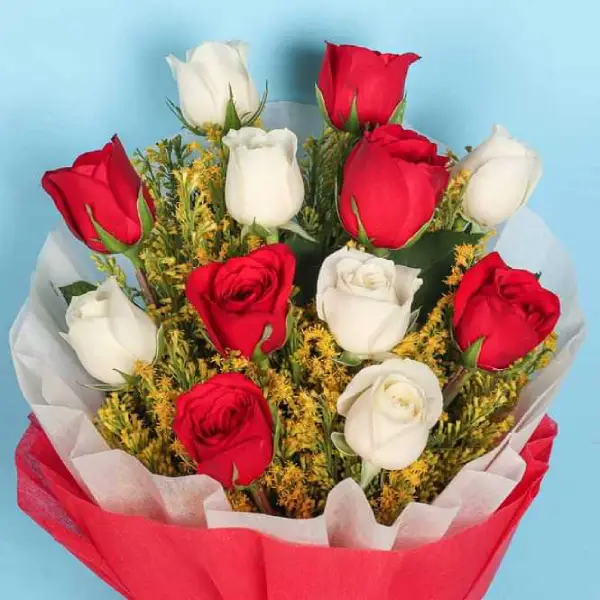 Classic Red-White Rose Bouquet
