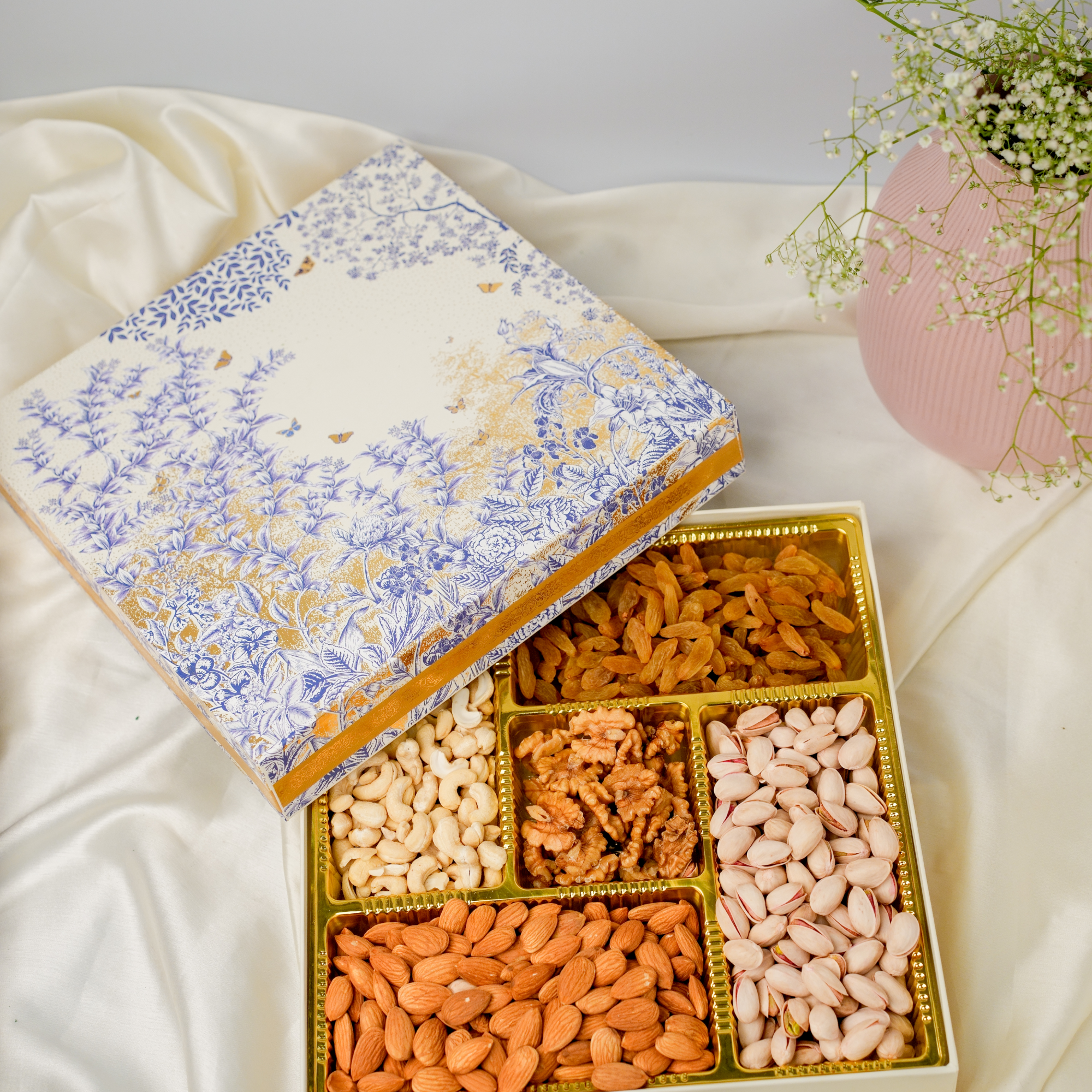 Classic Mixed Dry Fruit Box