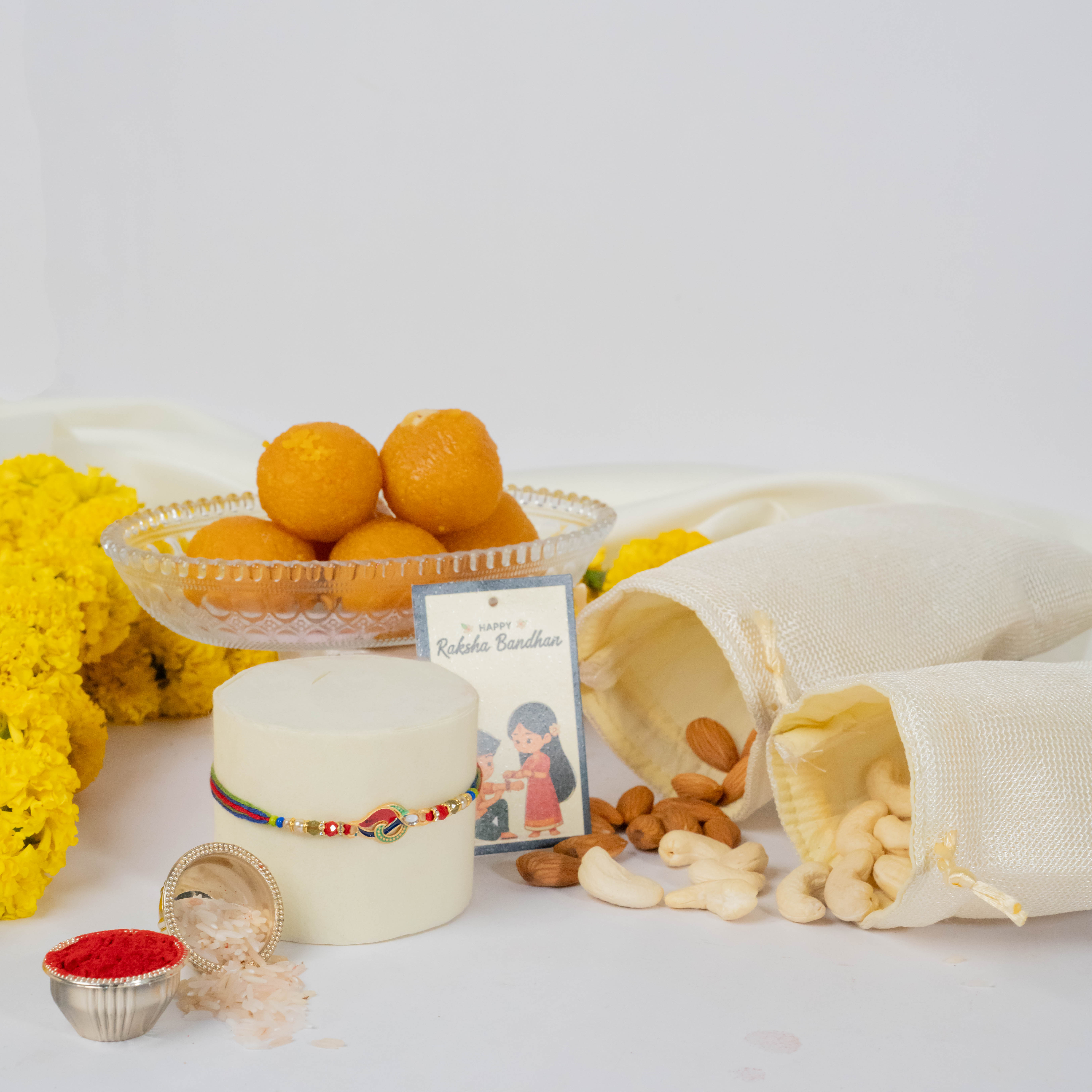 Auspicious Rakhi With Cashew & Sweets