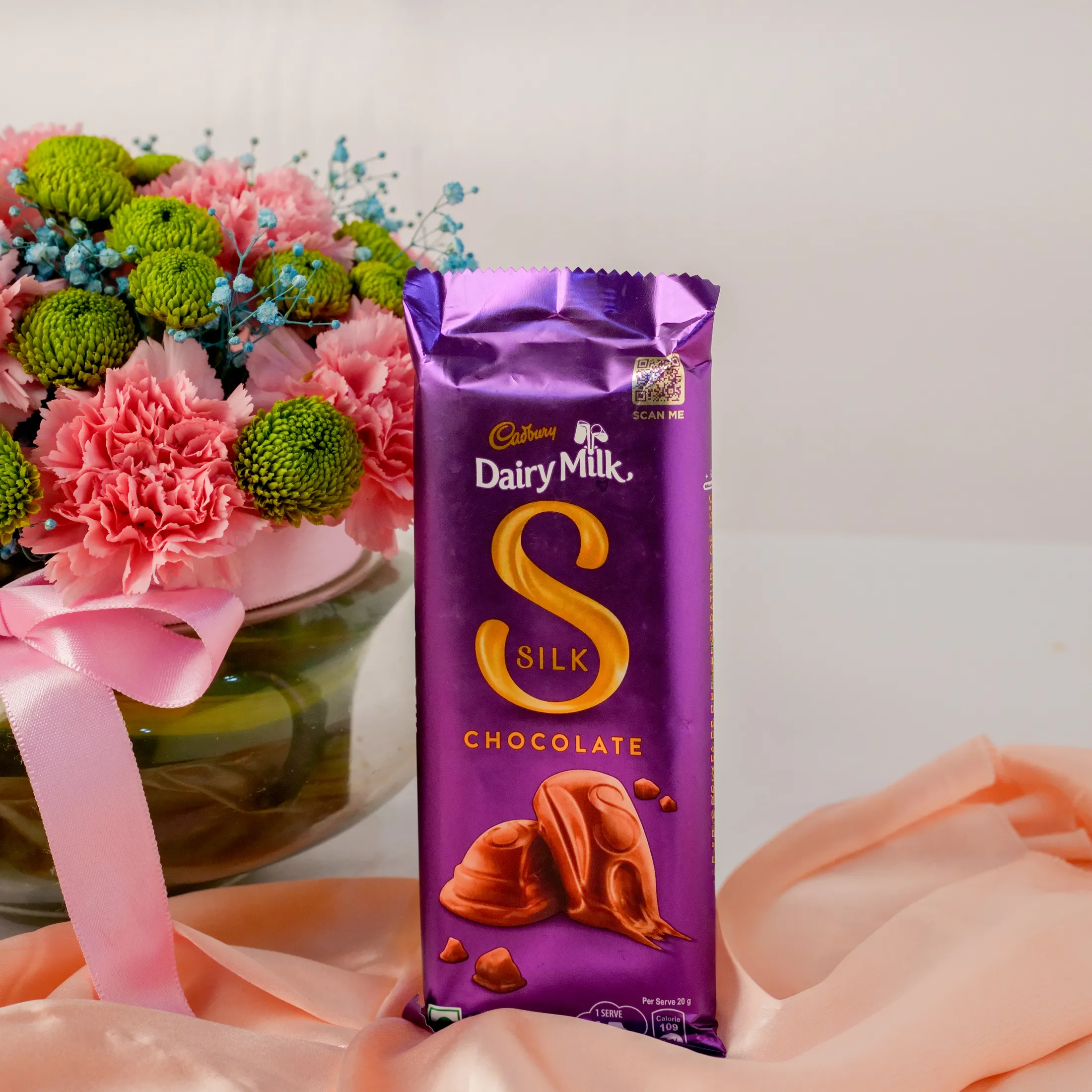 Pink Bloom & Silk Delight Pink Bloom & Silk Delight