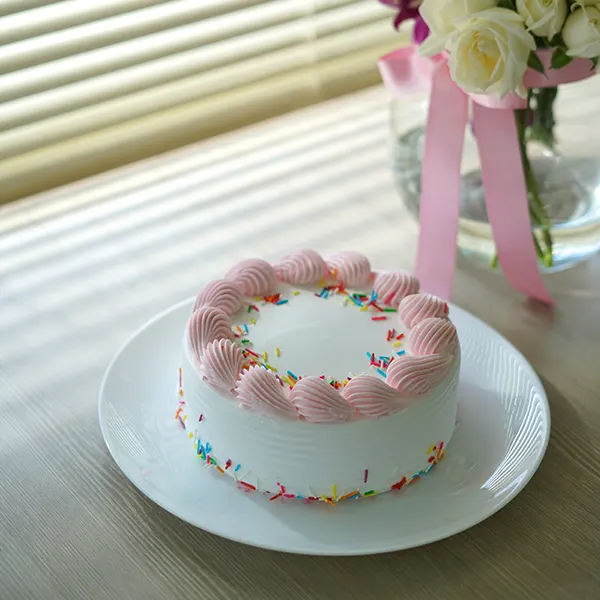 Orchid-Rose & Strawberry Cake