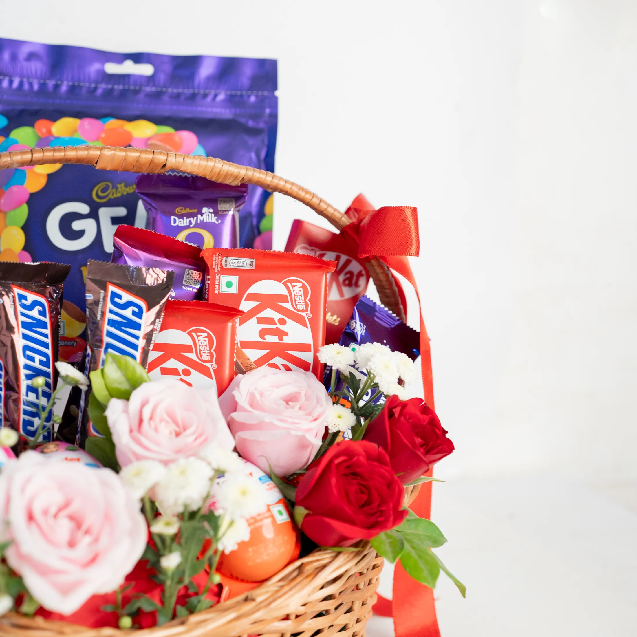 Petals N Candy Bliss