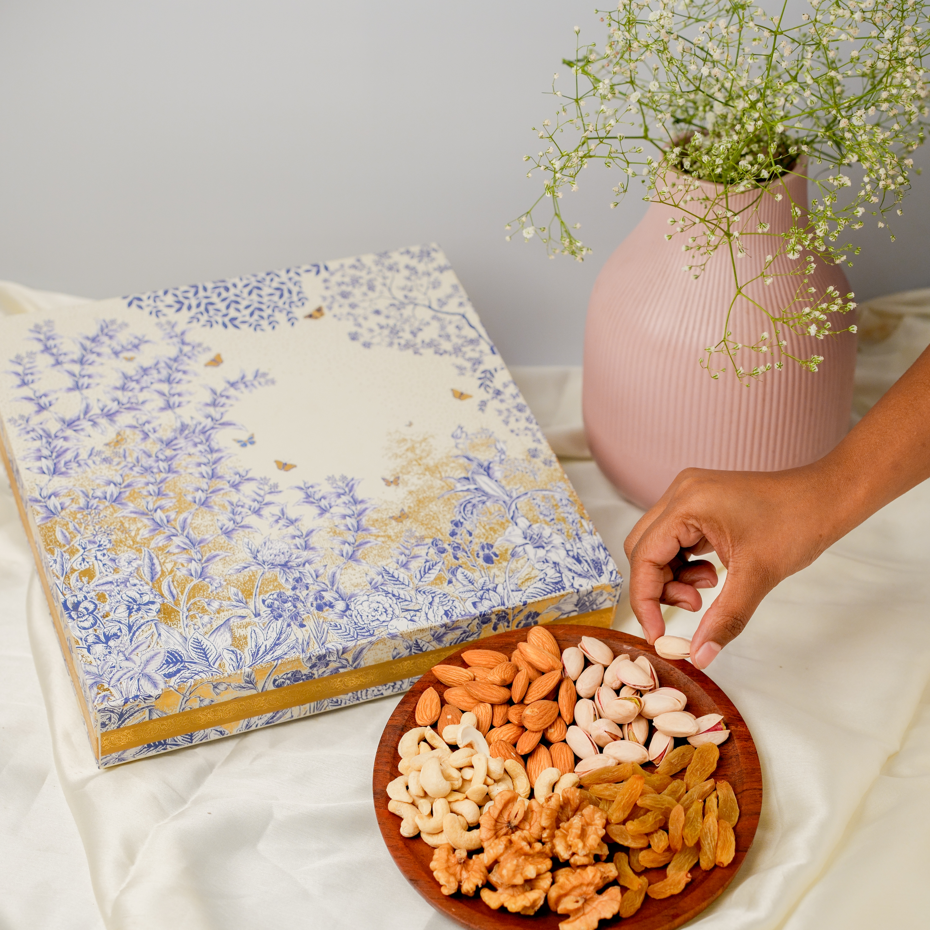 Classic Mixed Dry Fruit Box