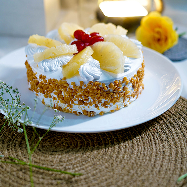 Pineapple Caramel Crunch Cake