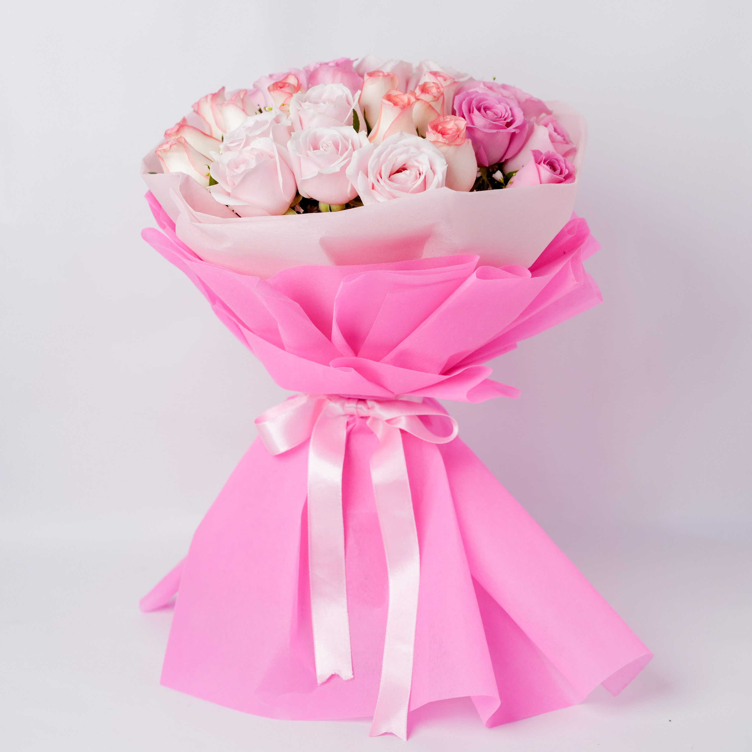Mixed Pink Roses Bouquet