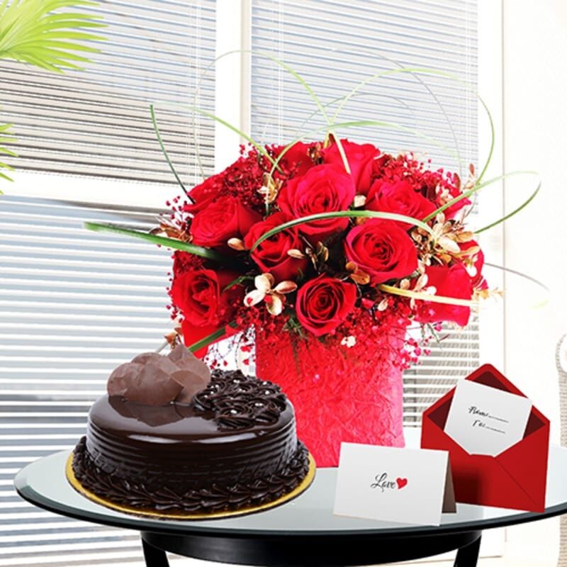 Love Delight with Chocolate Cake