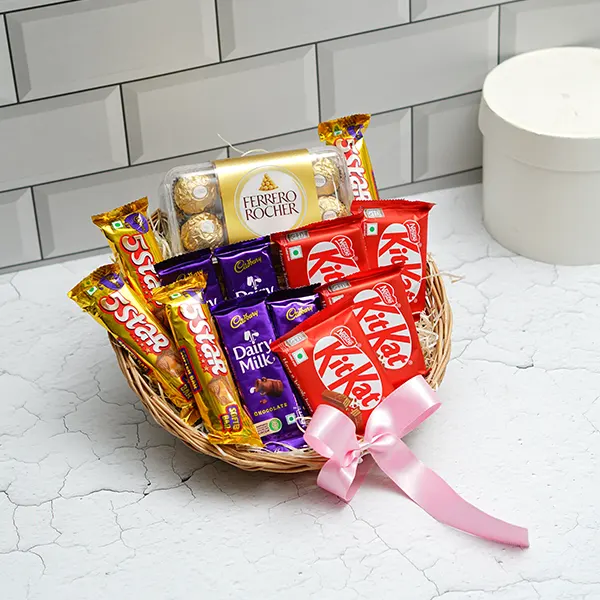 Mix Chocolates Basket