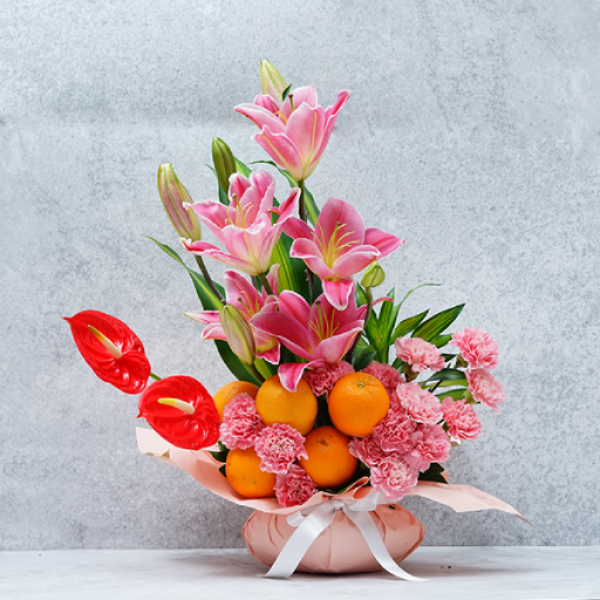 Charming Lily N Orange Vase