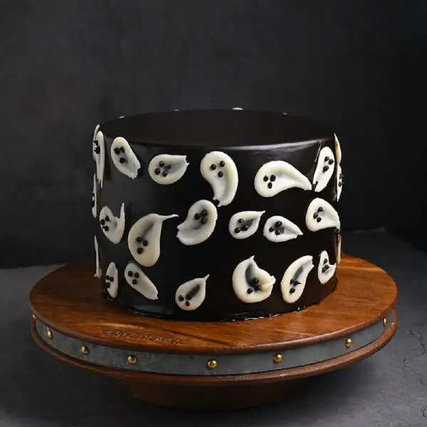 Halloween Theme Chocolate Cake