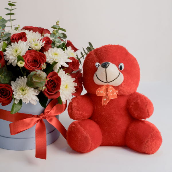 Red White Bloom Hug