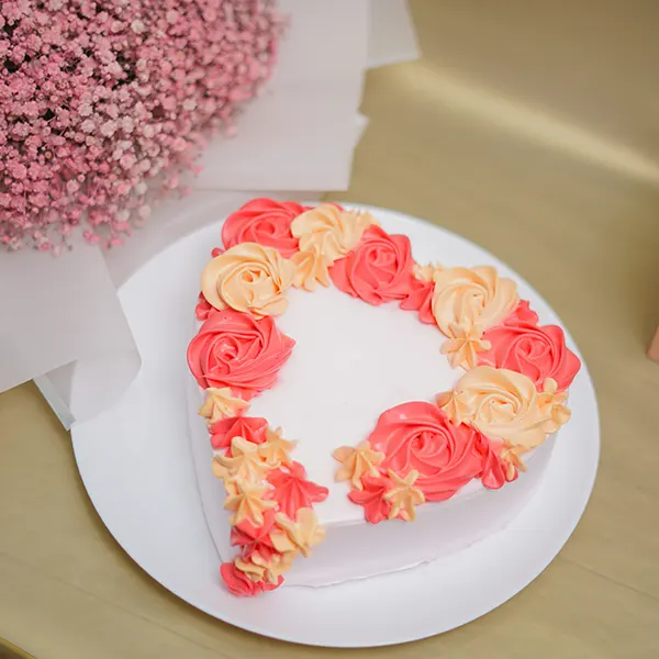 Pink Gypso & Heart Strawberry Cake