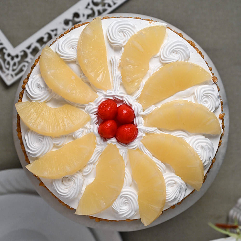 Pineapple Caramel Crunch Cake