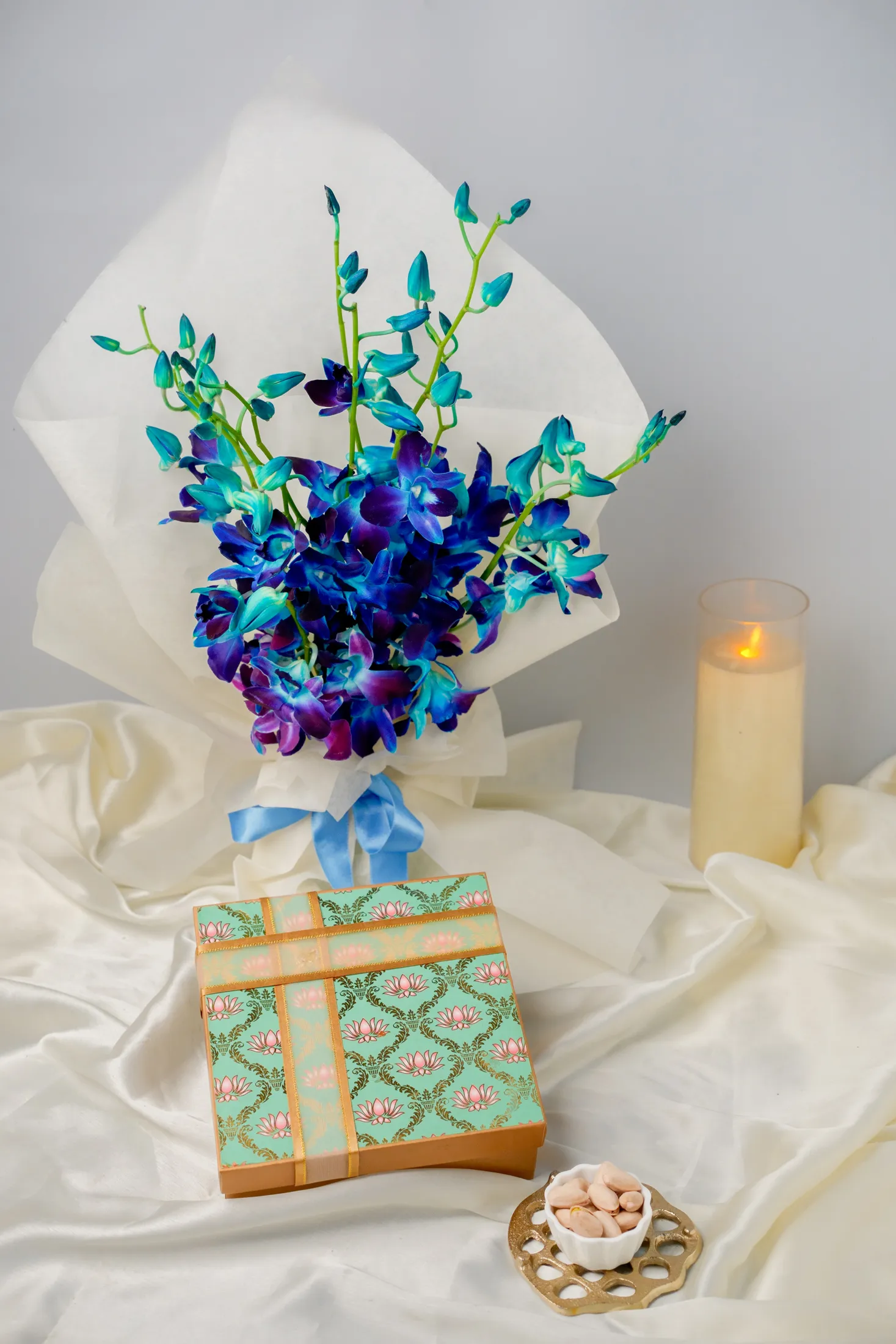 Blue Orchid Pistachio Duo Blue Orchid Pistachio Duo