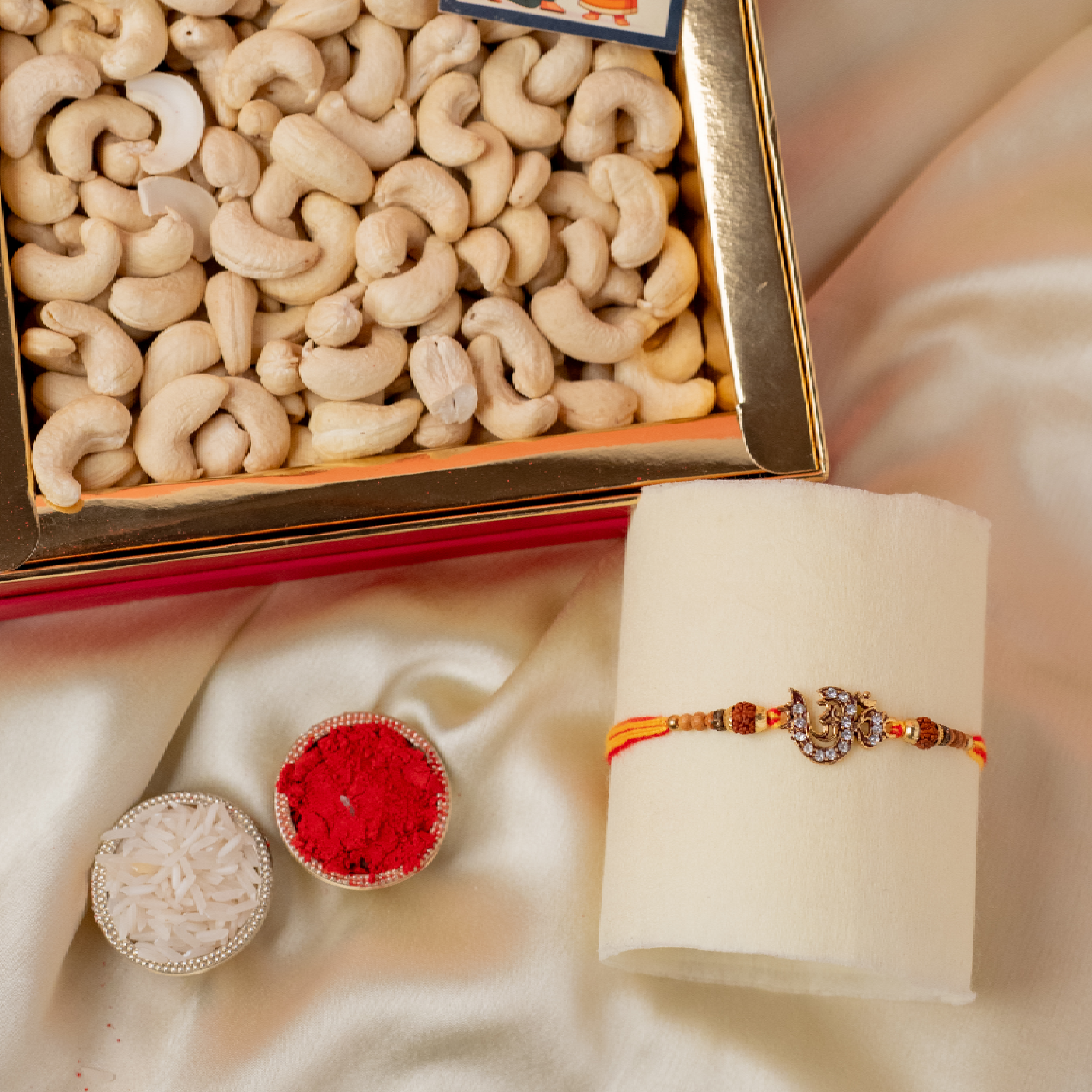 Om Rakhi with Dry Fruits