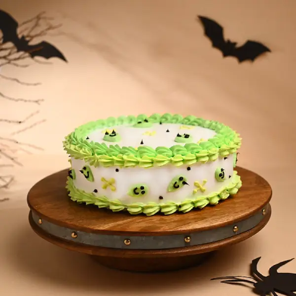 Alien Halloween Vanilla Cake