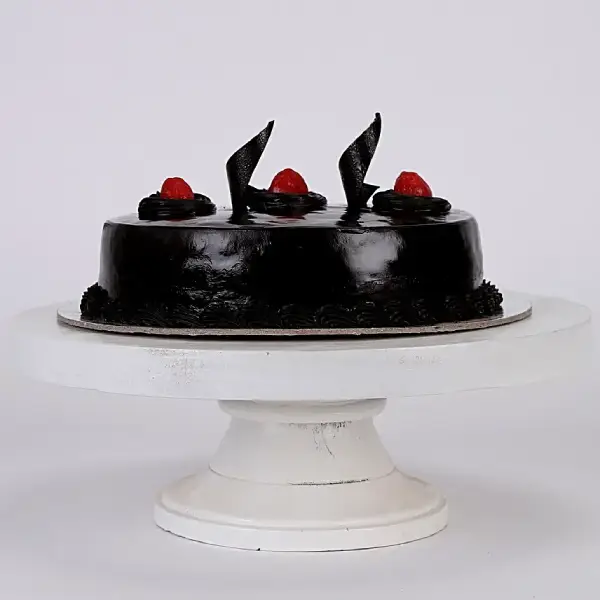 Breeze of Motherly Love with Chocolate Cake